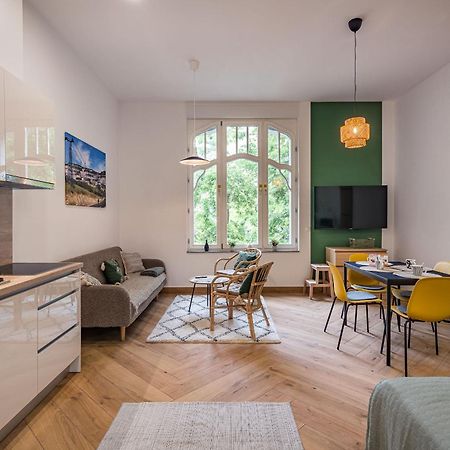 Stafetahaz Apartmanok Vác Exteriör bild