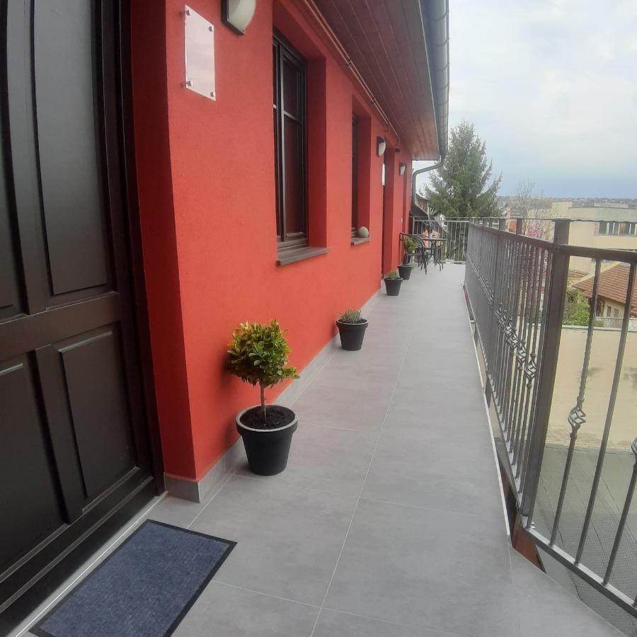Stafetahaz Apartmanok Vác Exteriör bild