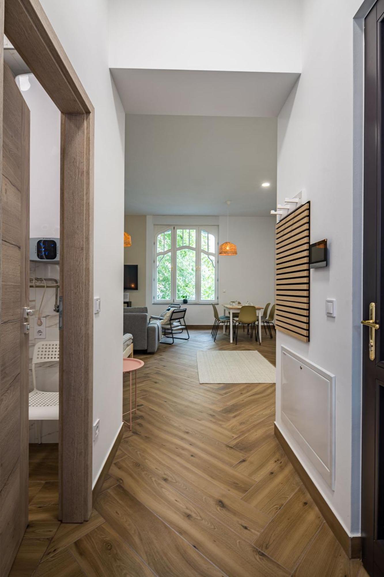 Stafetahaz Apartmanok Vác Exteriör bild