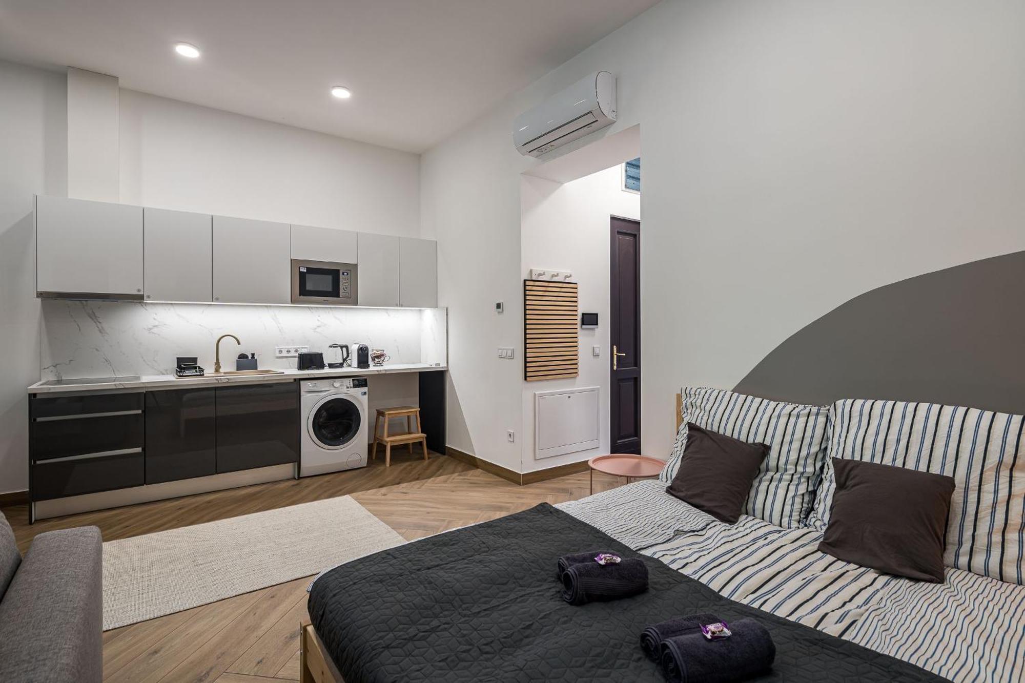Stafetahaz Apartmanok Vác Exteriör bild