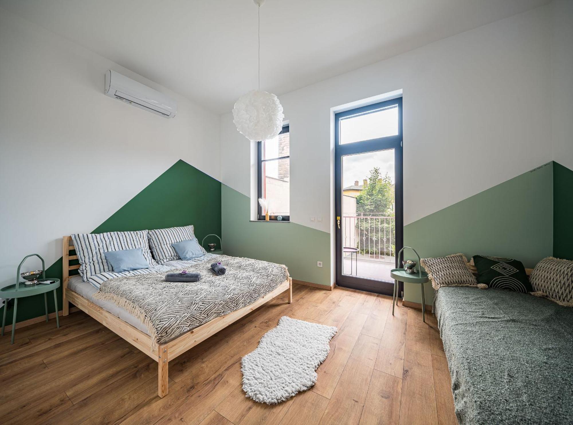 Stafetahaz Apartmanok Vác Exteriör bild