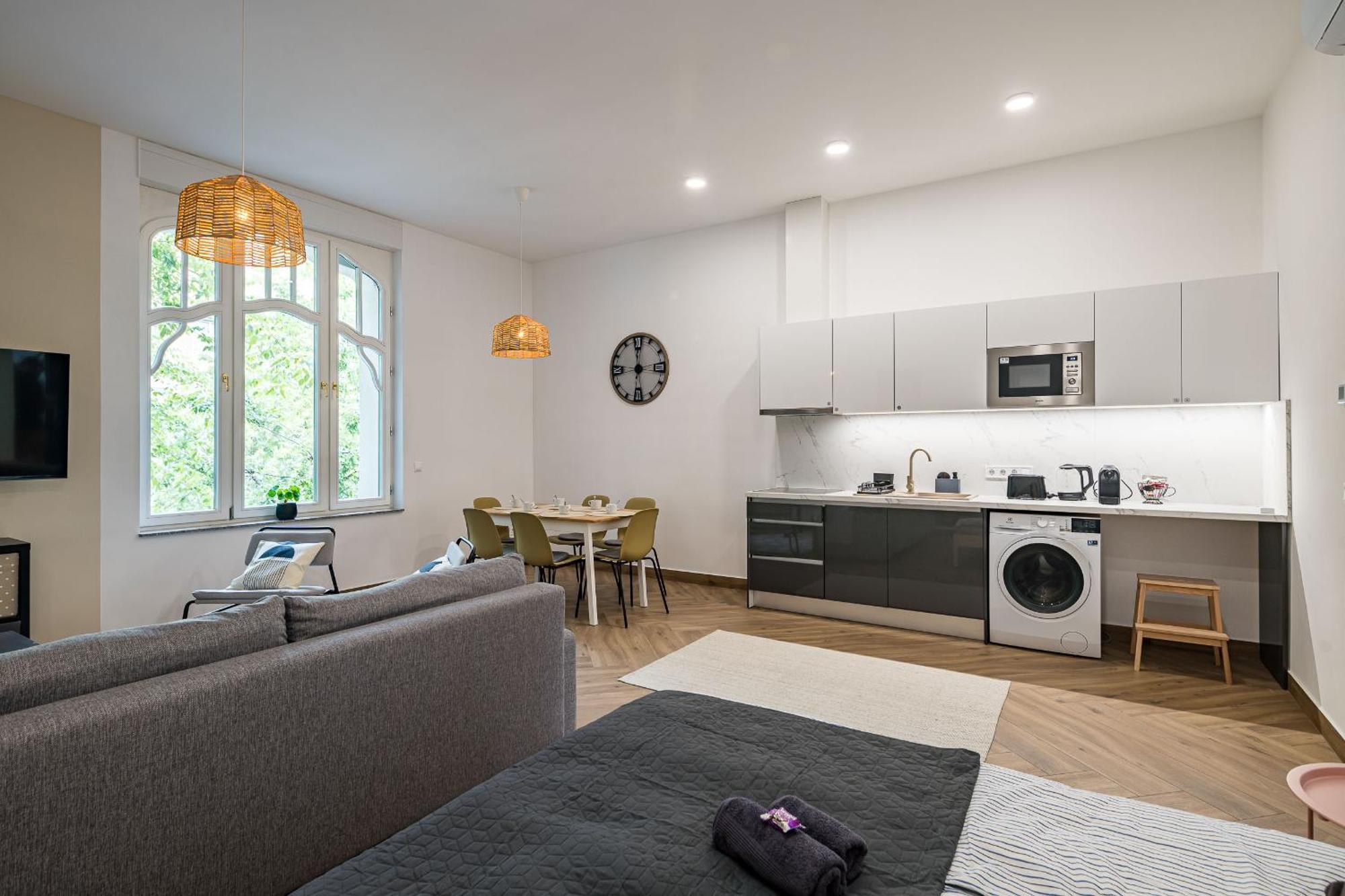 Stafetahaz Apartmanok Vác Exteriör bild