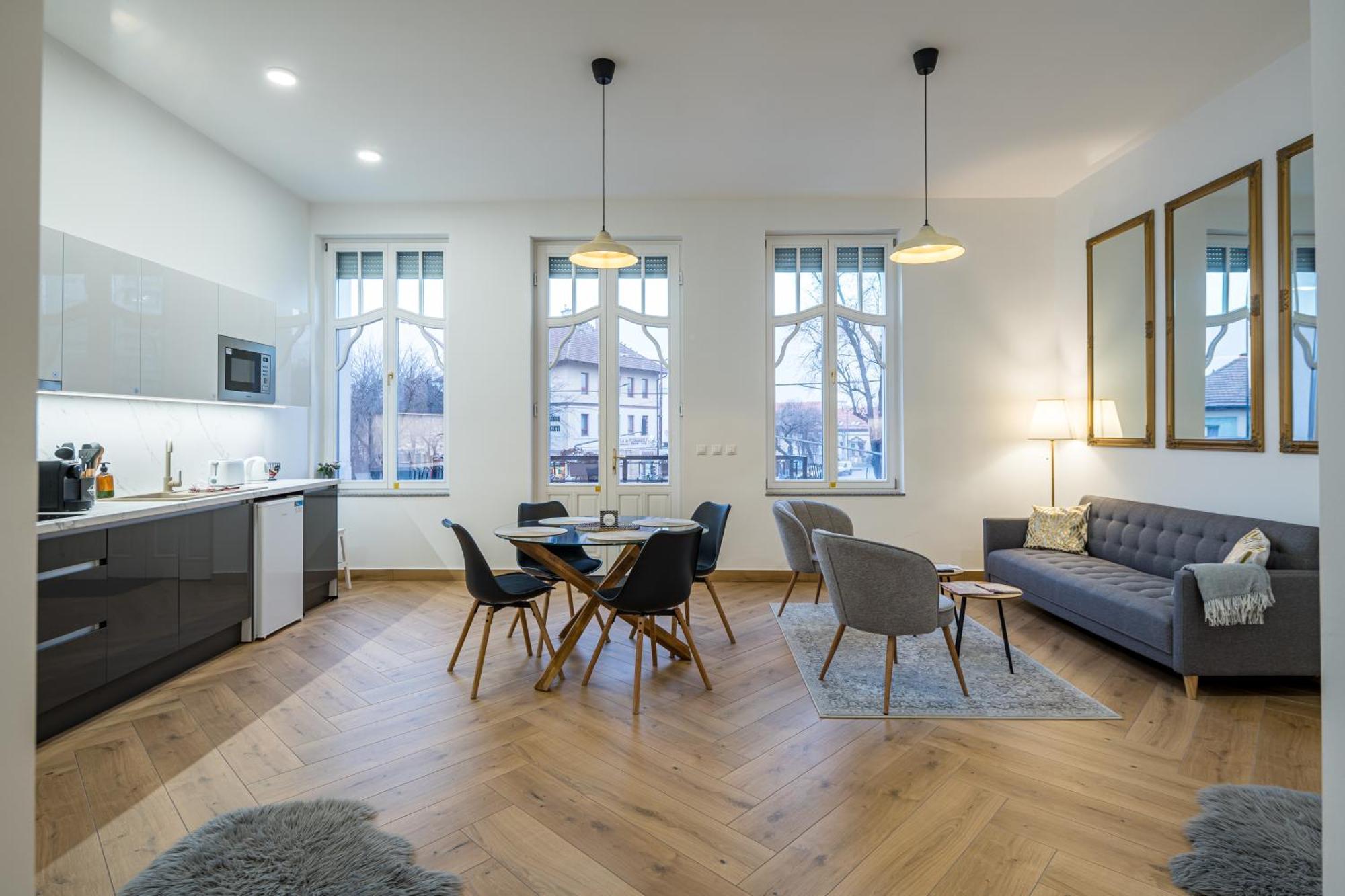Stafetahaz Apartmanok Vác Exteriör bild